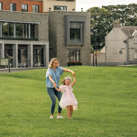 Trim Castle Hotel Екстер'єр фото