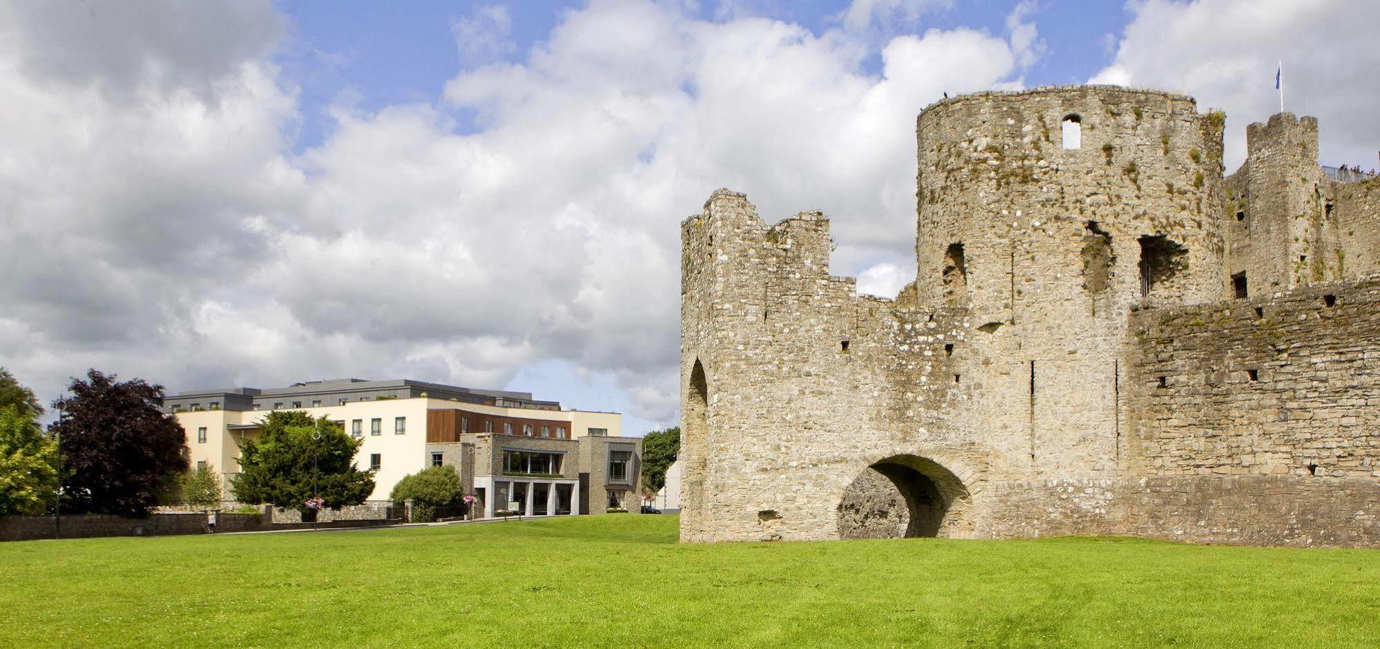 Trim Castle Hotel Екстер'єр фото