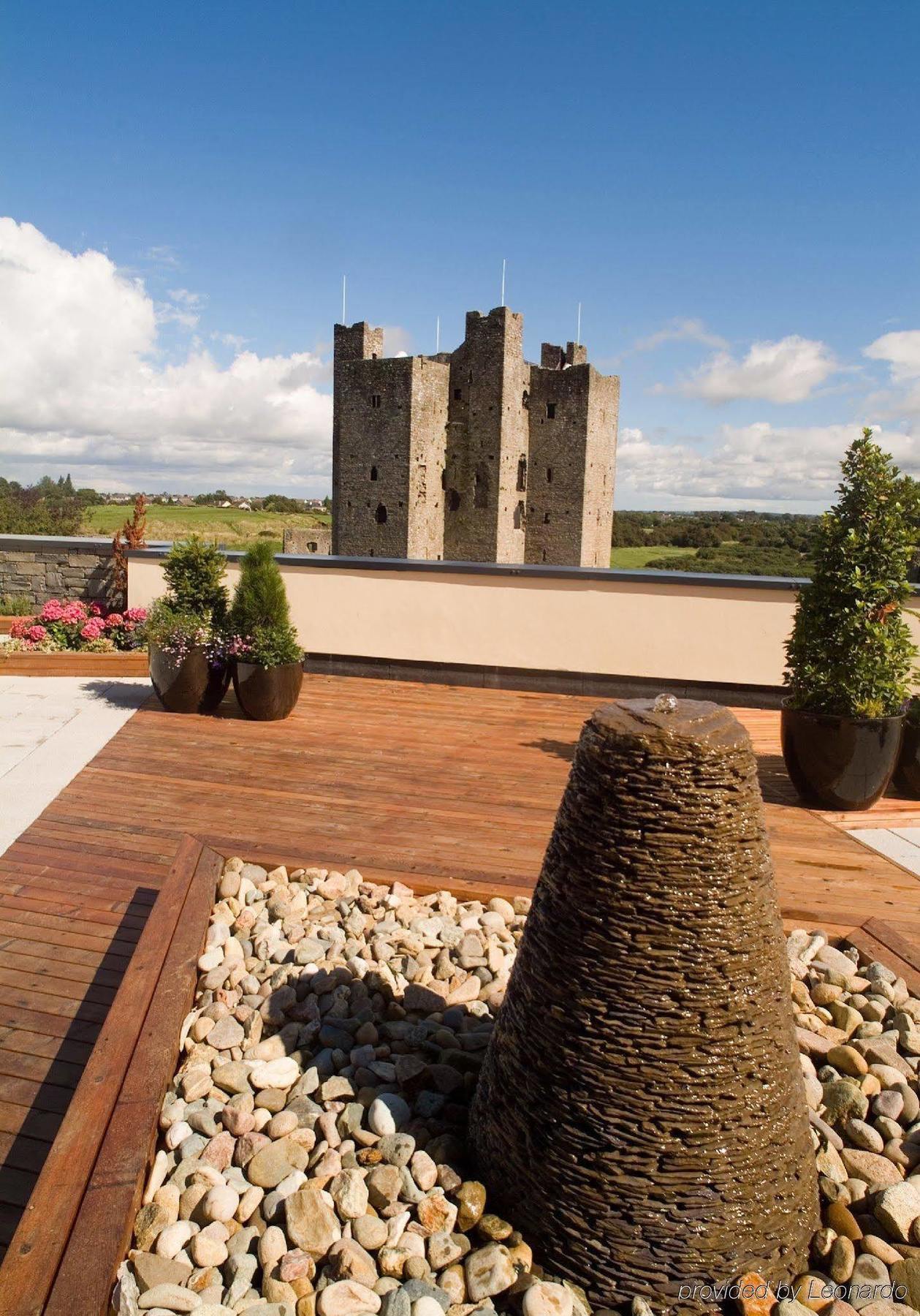Trim Castle Hotel Екстер'єр фото